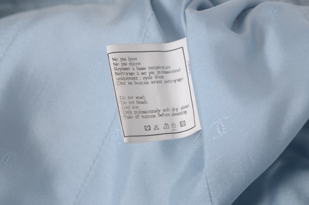 CHANEL 1996 Light Blue Tweed Jacket Size 36 Small