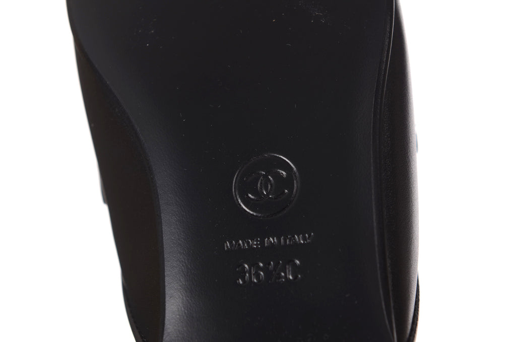 CHANEL Black Calfskin CC Logo Mule Size 36.5