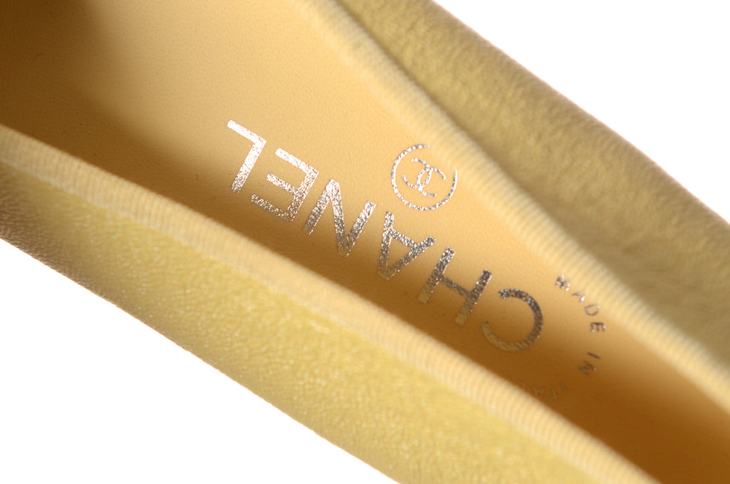 CHANEL Yellow Caviar Ballerina Flats Size 35.5